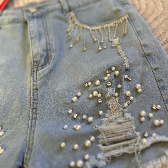 NWT - Denim Shorts with Rhinestones & Pearls - Picture 7 of 9